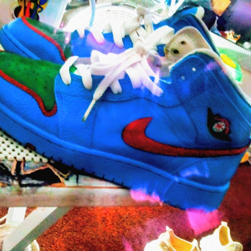 Nike Blue and Green Athletic Shoes